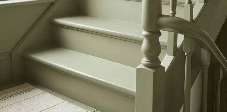Hoe zorg je voor minder gladde traptreden zonder in te leveren op stijl en sfeer?