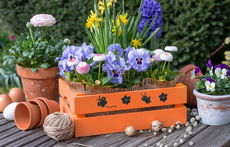 Maak eenvoudig een oranje plantenbak van hout