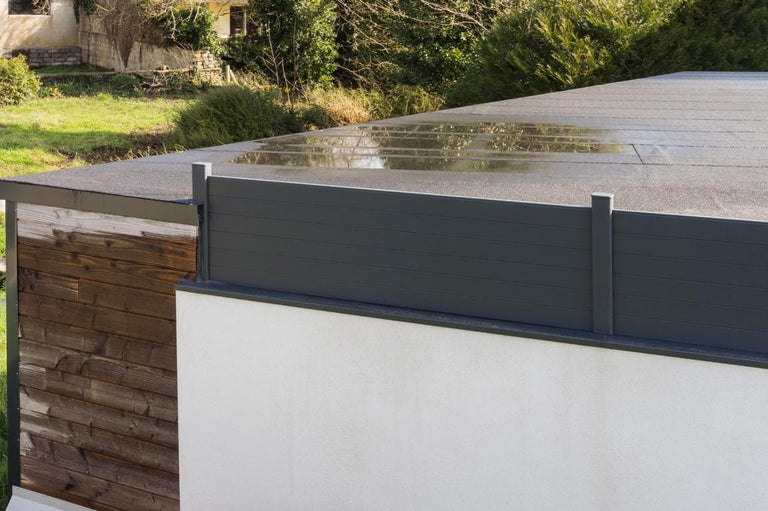 Hoe kan ik een afschot op een plat dak maken?