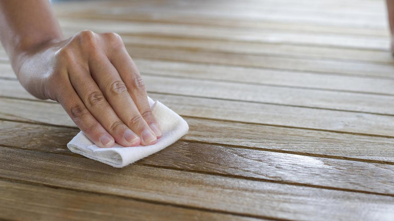 Het onderhoud en behandelen van een houten vloer