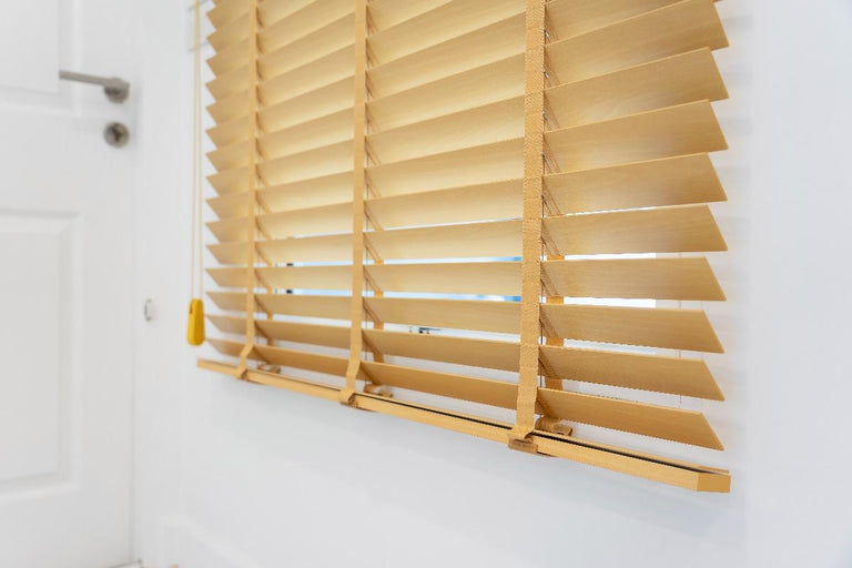 Houten jaloezieën of luxaflex inkorten, hoe doe je dat?