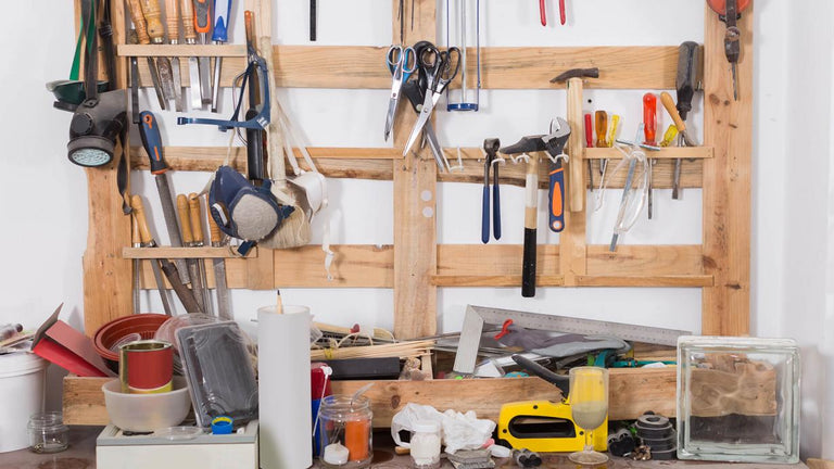 Schuur opruimen? Zo maak je een handig opbergsysteem voor de schuur