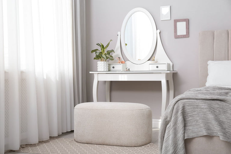 Zo maak je zelf een eenvoudige make-up tafel