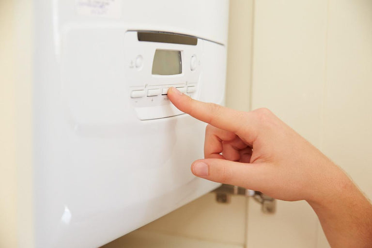 Zelf een keukenboiler aansluiten voor sneller warm water