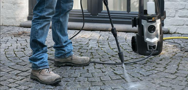 Je terras schoonmaken met een hogedrukreiniger doe je zo