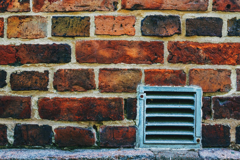 Een ventilatierooster in een gevel plaatsen in stappen