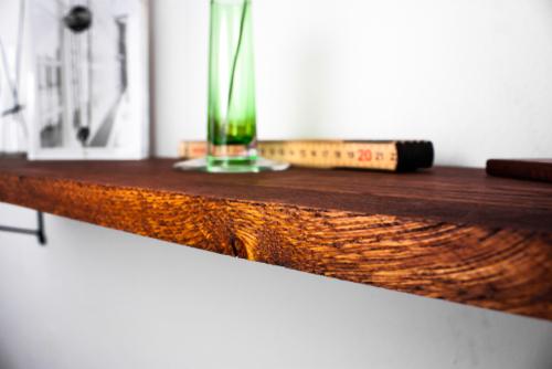 Zo kun je een blinde plank ophangen