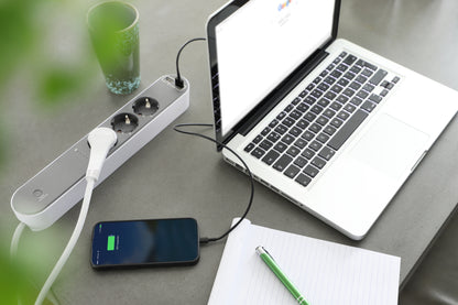 Q-Link stekkerdoos 3-voudig 3x geaard, 2x USB A wit 1,5m