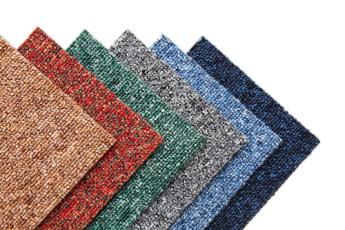 tapijttegels in verschillende kleuren